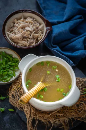 CHICKEN CLEAR SOUP